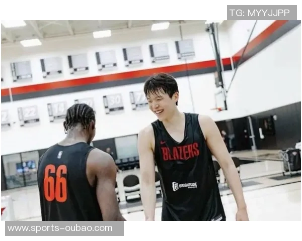 新秀表现抢眼5中5砍下14分2板1助1帽瀚森短暂出场仅6分钟