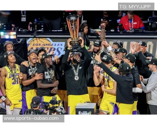 湖人新赛季西部排名预测第六或第七开局表现将是关键因素