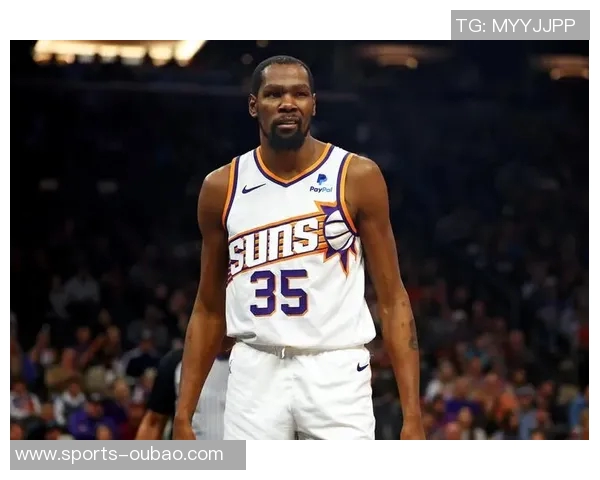 媒体人称文班持球如巨型杜兰特浓眉与莱夫利在他面前显得渺小