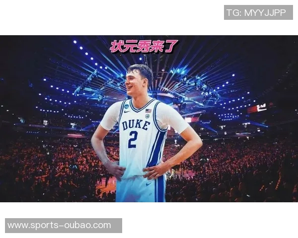 新赛季备战热潮来袭独行侠训练照展现浓眉冥想与弗拉格激情瞬间